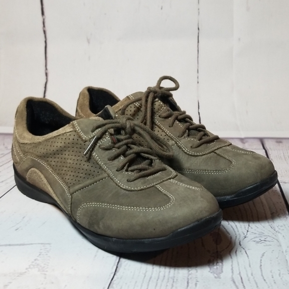 clarks privo trainers